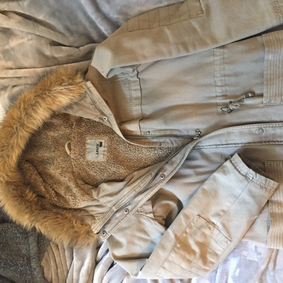 Levi's Jacket - Picture 5 of 5